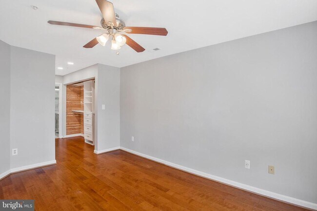 Building Photo - 502 Mathias Hammond Way