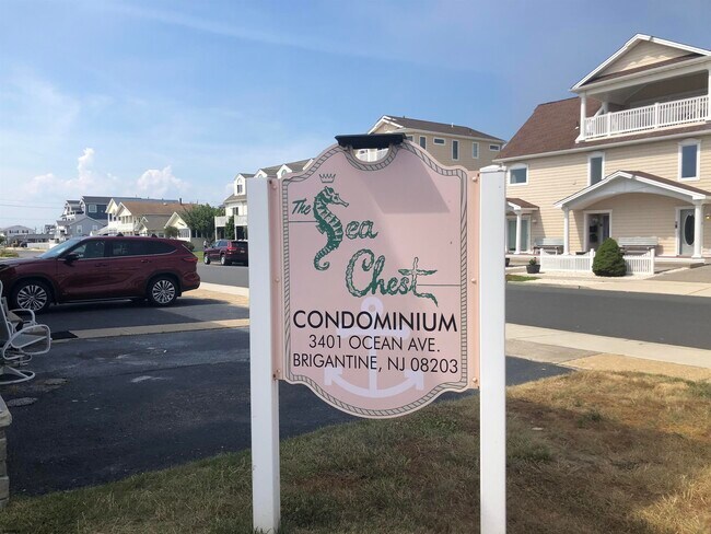 Building Photo - 3401 Ocean Ave