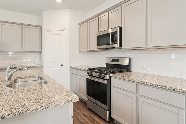 Building Photo - 5349 Archway Dr