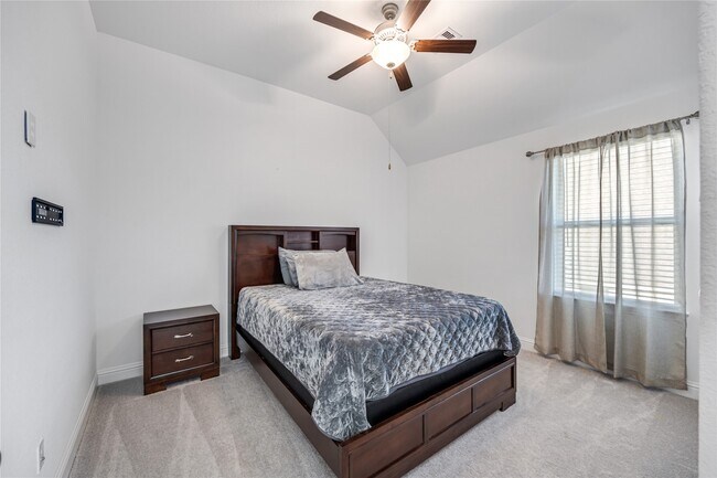 Building Photo - 23563 Red Juniper Ln