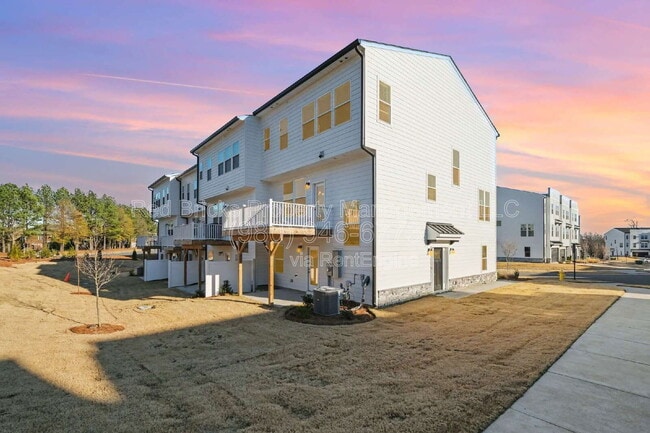 Building Photo - 9240 Walnut Hl Rd NW