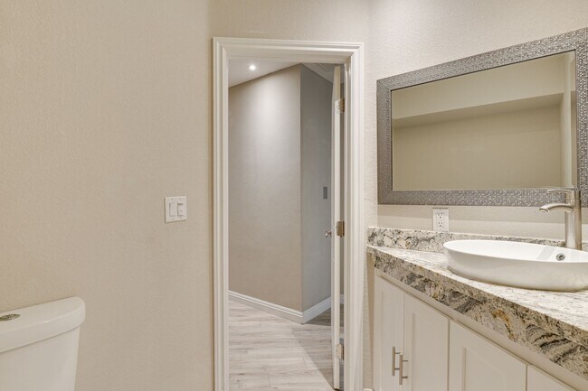 Building Photo - Charming 3-Bedroom Home in Historic John S...