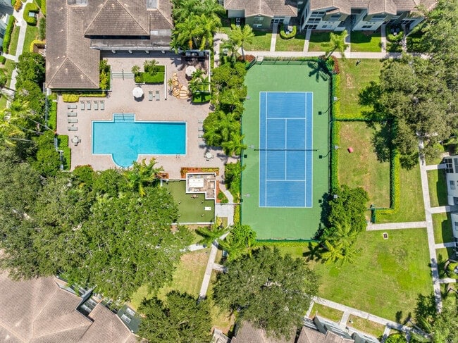 Building Photo - 2159 Polo Gardens Dr