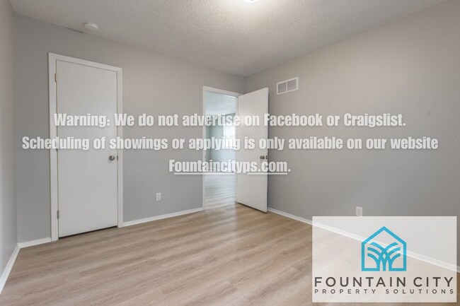 Building Photo - 4431-4437 Northeast Winn Road