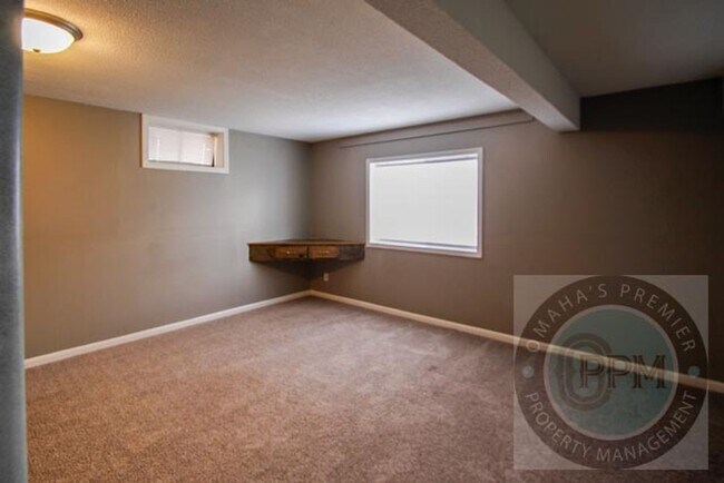 Building Photo - 12317 Weir St