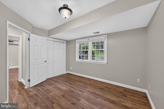 Building Photo - 6443 Walters Woods Dr
