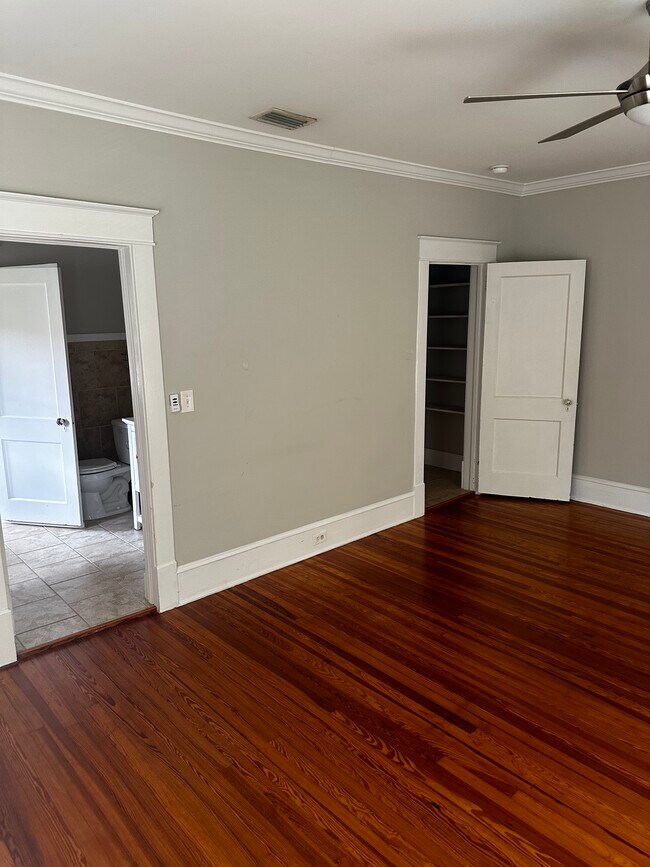 Building Photo - 2962 Park St