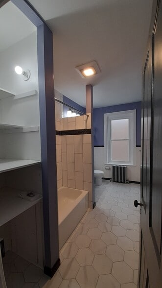 Building Photo - 229 Church St