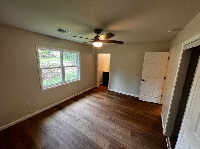 Building Photo - 3025 Barrett Ct