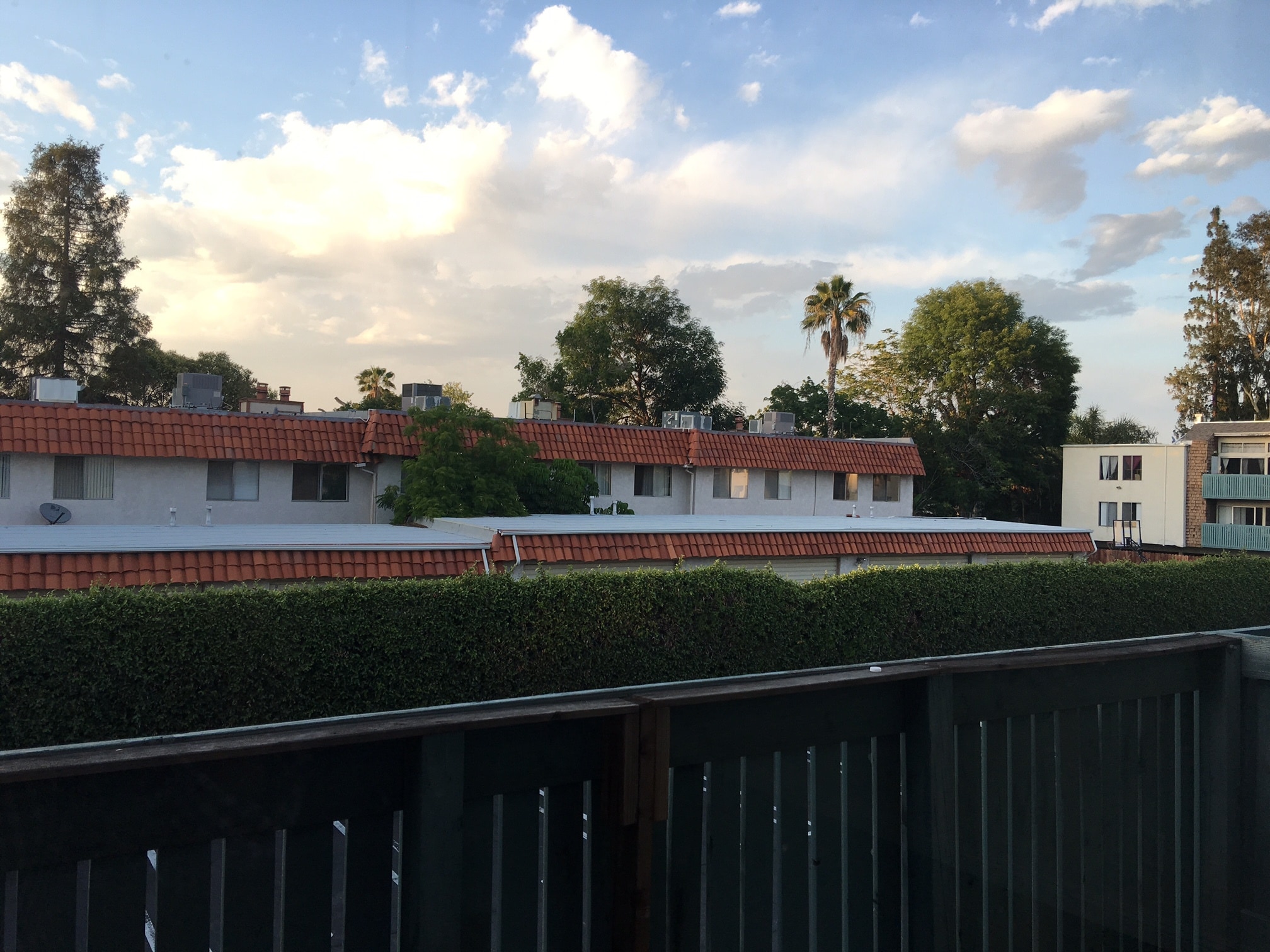 Sky view from balcony - 5700 Etiwanda Ave