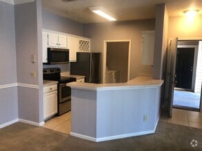 Building Photo - Nice 2B/2B condo for rent on N Gate Pkwy