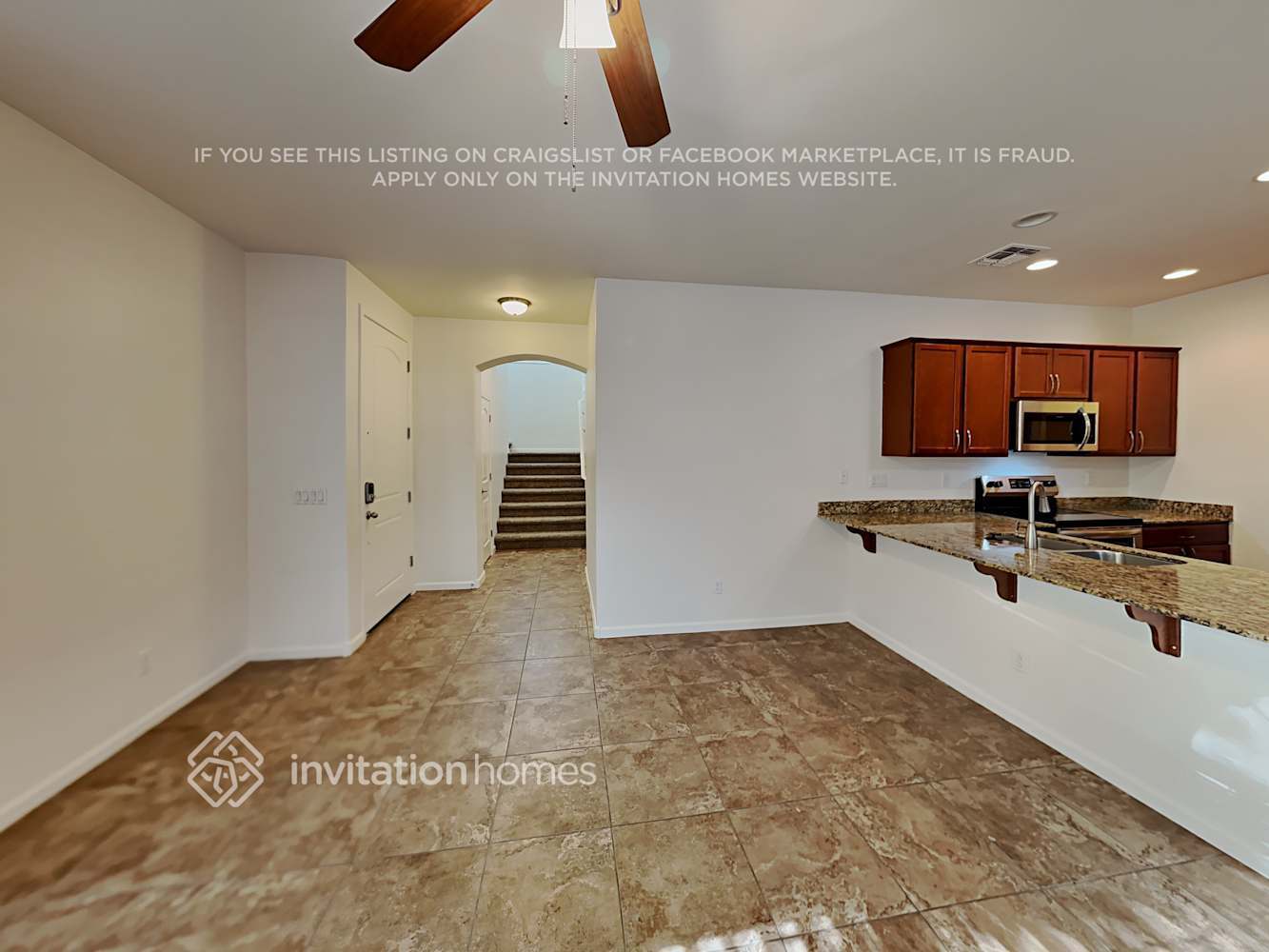 Building Photo - 1383 S Ponderosa Dr