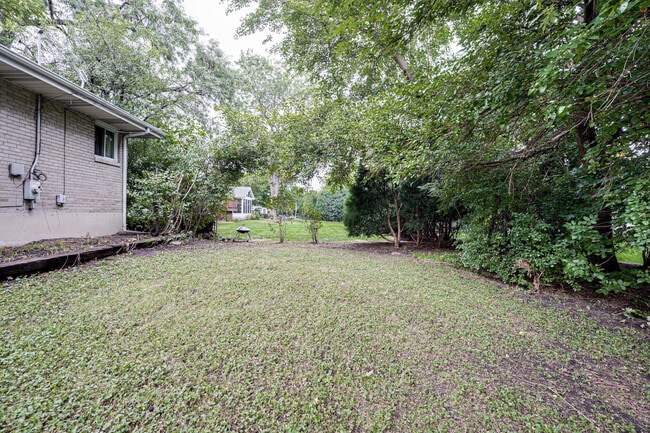 Building Photo - 1127 Santa Rosa Ave
