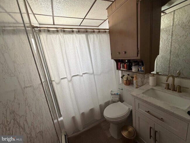 Building Photo - 801 Apache Ln