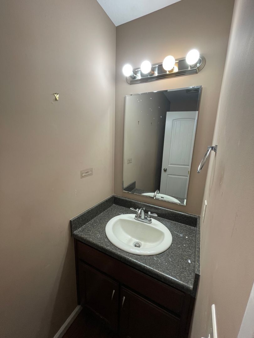 Building Photo - 2727 Stonecrop Road