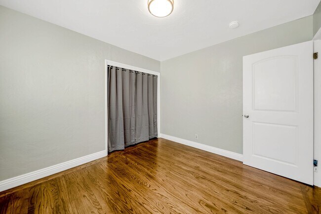 Building Photo - 9714 MacArthur Blvd