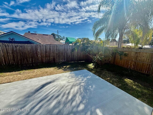 Building Photo - 289 Magnolia St