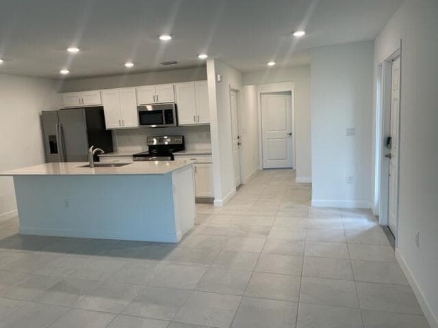 Building Photo - 6737 Broadwater Ln