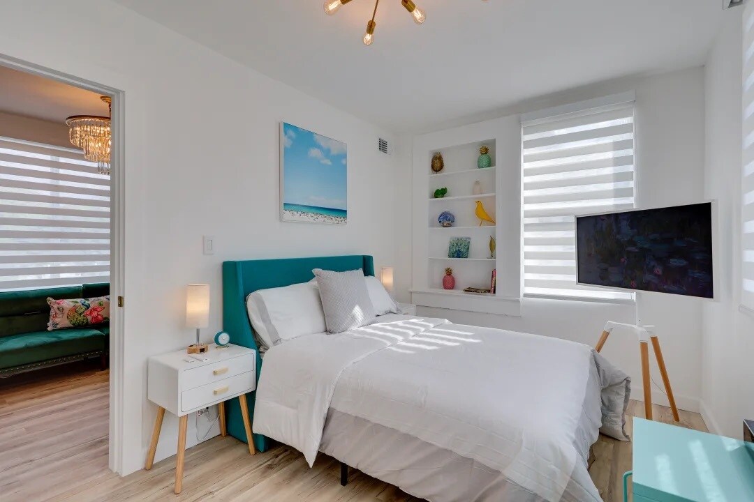 Building Photo - 1320 SW 11th St