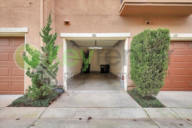 Building Photo - 4800 Westlake Pkwy