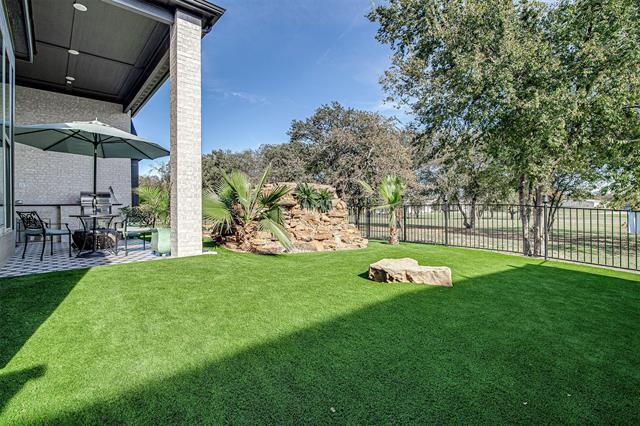 Building Photo - 13924 E Riviera Dr