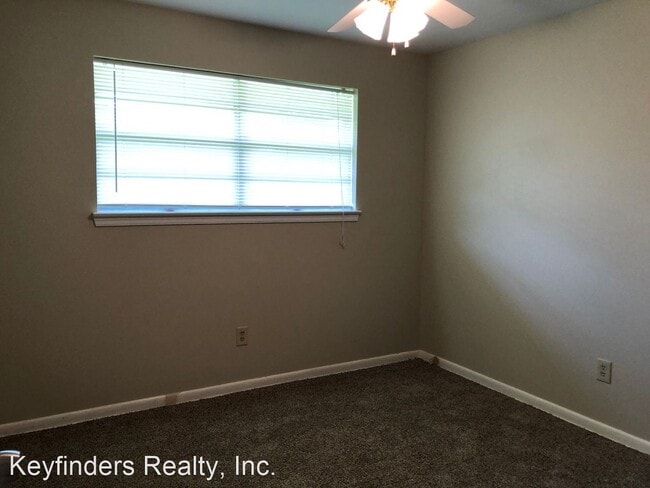 Building Photo - 4 br, 2 bath House - 2860 Donald Drive