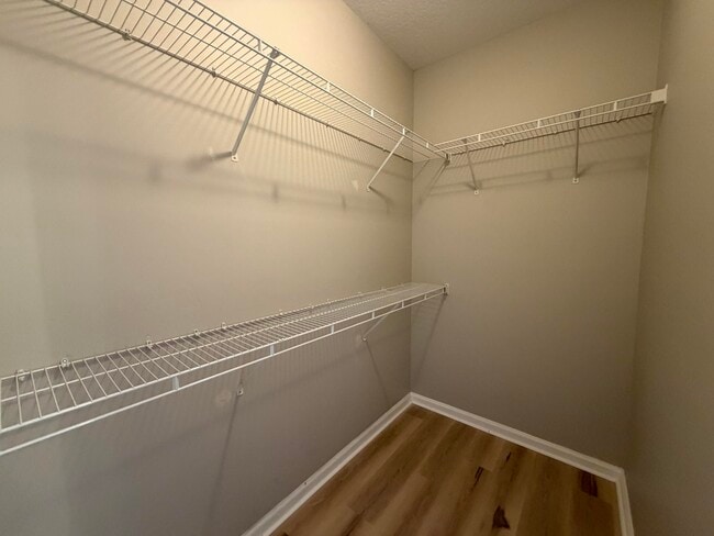 Building Photo - 2052 Alta Meadows Ln