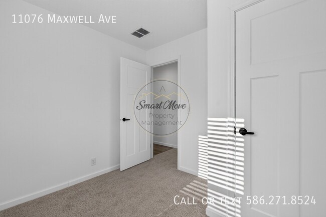 Building Photo - 11076 Maxwell Ave