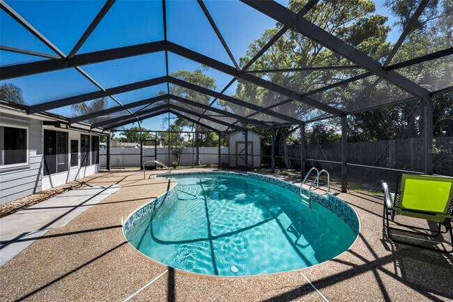 Building Photo - 11490 84th Ave