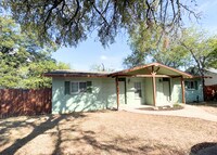 Building Photo - 1308 E Main St