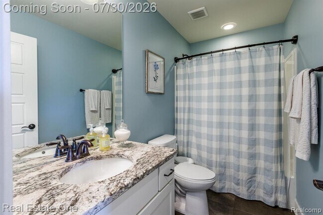 Building Photo - 2785 Hartwick Dr