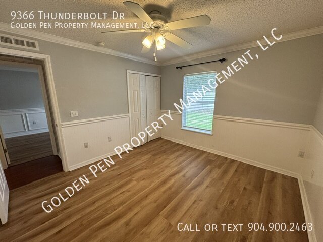 Building Photo - 9366 Thunderbolt Dr