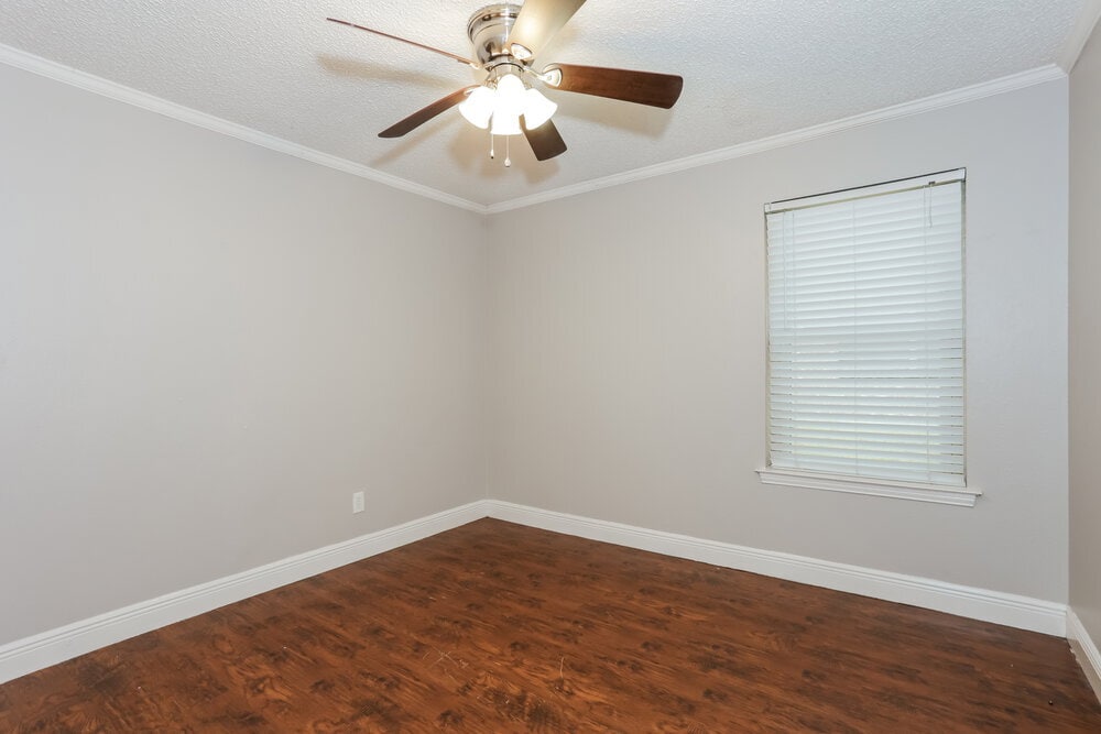 Building Photo - 7212 Elderberry Ln