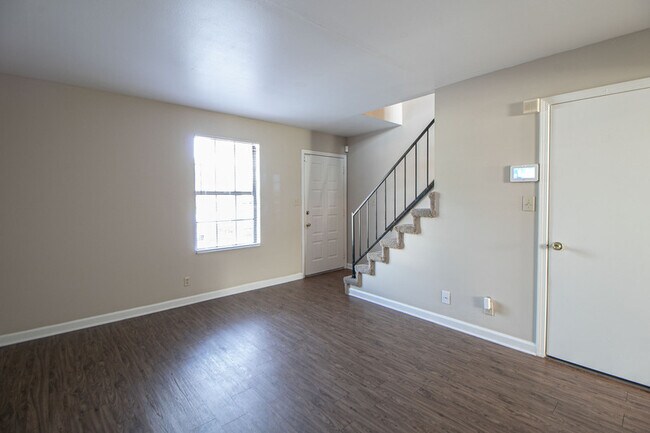 Building Photo - 288-1 Northridge Drive