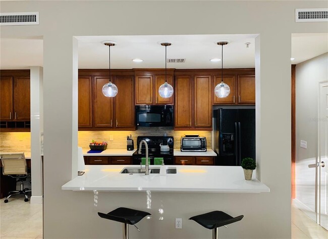 Building Photo - 1400 Lake Baldwin Ln