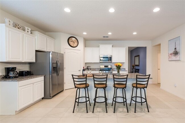 Building Photo - 5231 Wildwood Wy