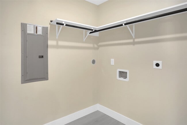 Building Photo - 835 22nd St