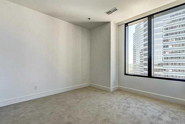Building Photo - 1409 Post Oak Blvd