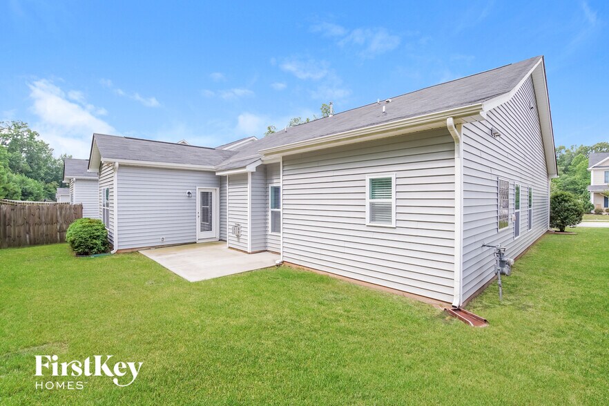 Building Photo - 214 Lakemont Dr