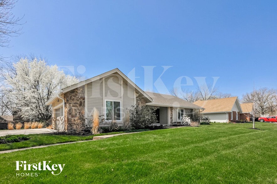 Building Photo - 11 Savoy Dr