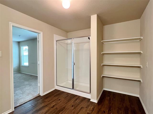 Building Photo - 222 Thoroughbred St