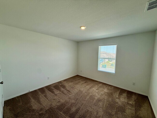 Building Photo - 6679 Cibolo Springs