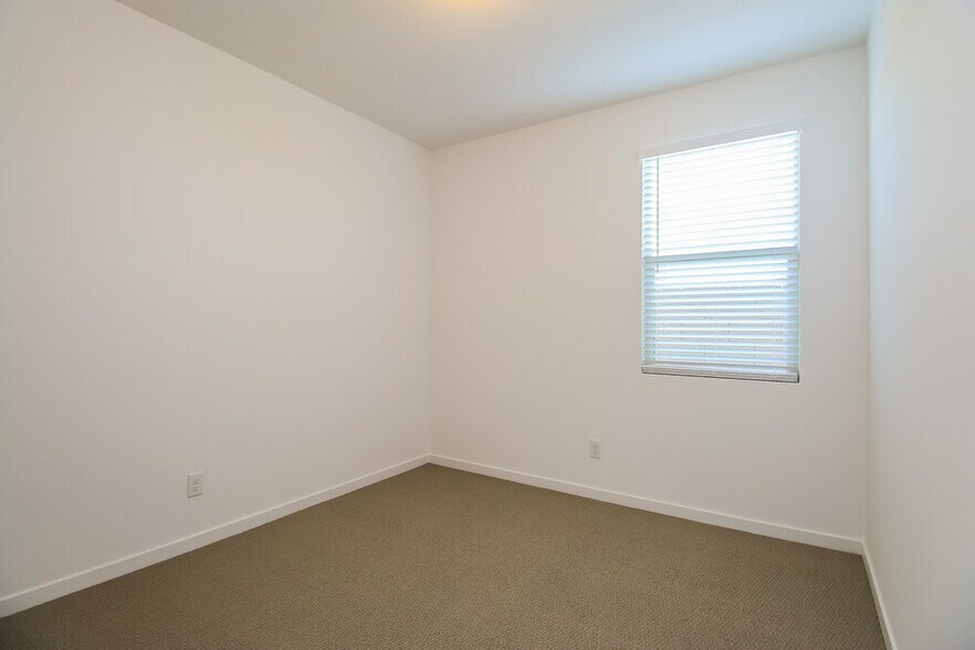 Building Photo - 5647 W Walatowa St