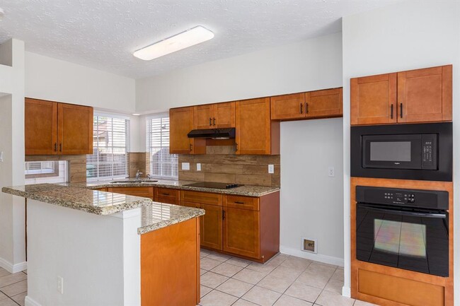 Building Photo - 5442 Garden Village Dr
