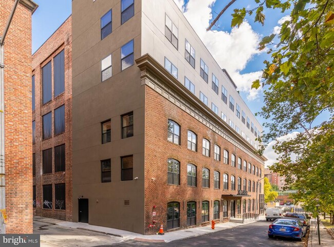 Building Photo - 600 N Howard St