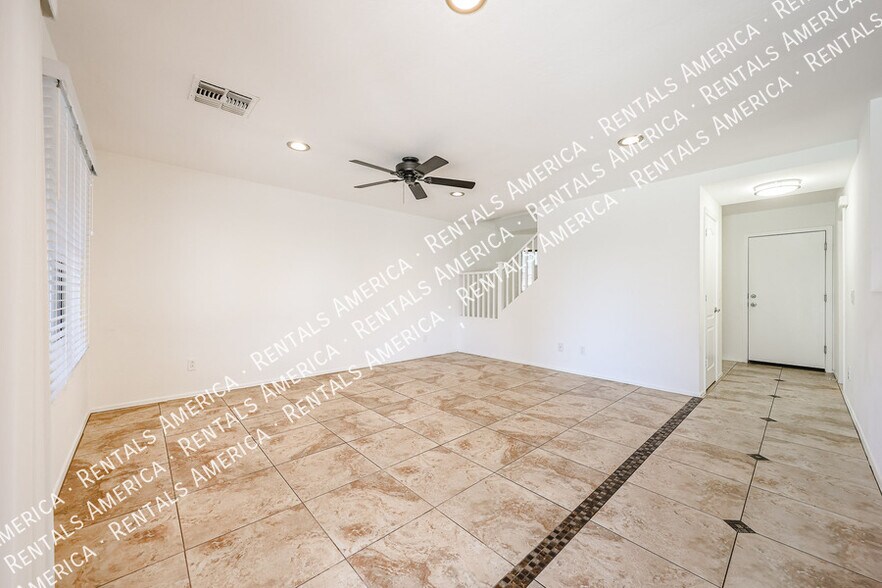 Building Photo - 13041 W Mauna Loa Ln
