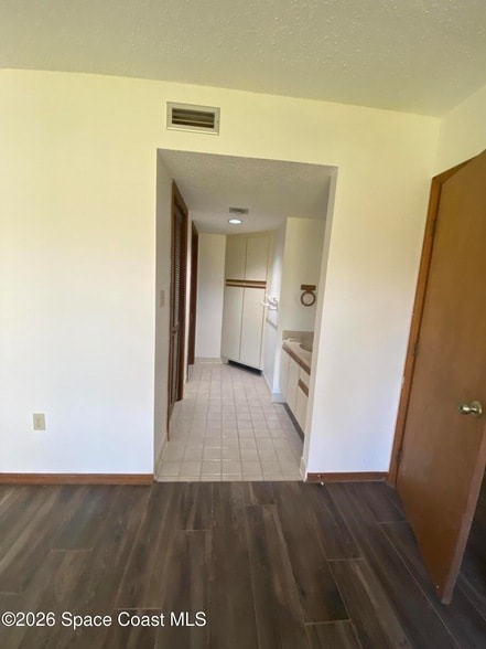 Building Photo - 1600 Woodland Dr