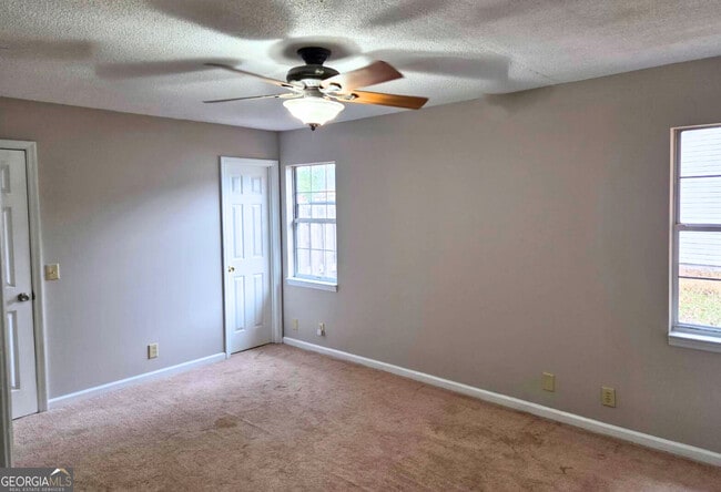 Building Photo - 1200 Sussex Pl