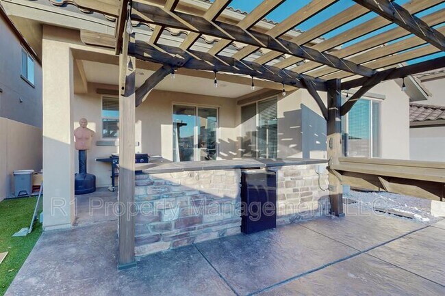 Building Photo - 8812 Jet Stream Rd NW