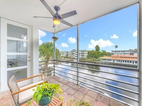 Building Photo - 2741 Taft St